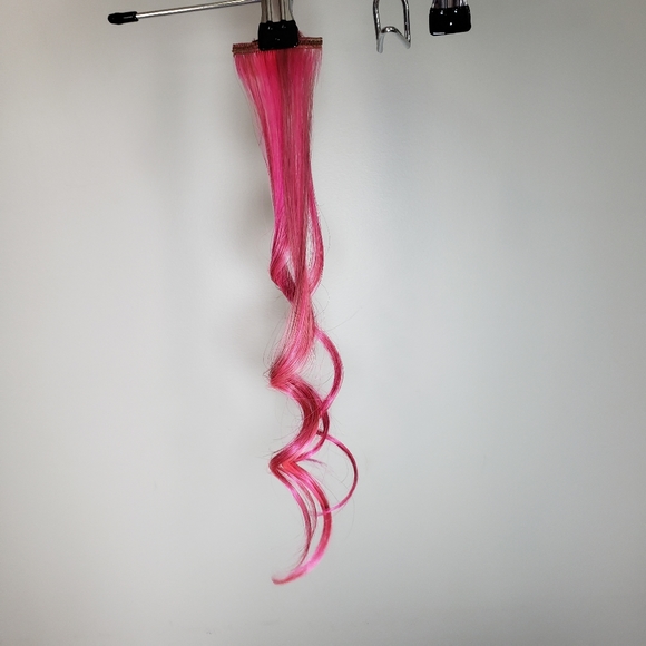 Euronext Pink Tape-In Human Hair Extensions - Picture 11 of 14